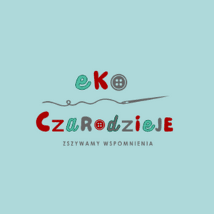 logo ekoczarodzieje.pl na niebieskim tle