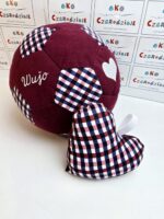 piłka patchwork z serduszkiem z haftowanym napisem Wyjo